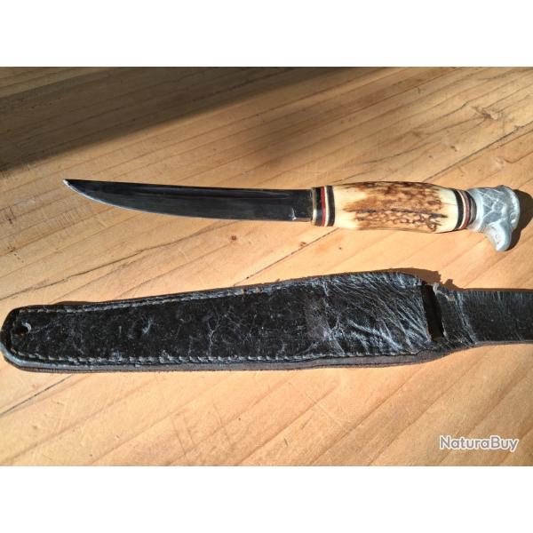 Couteau de chasse � t�te d'aigle