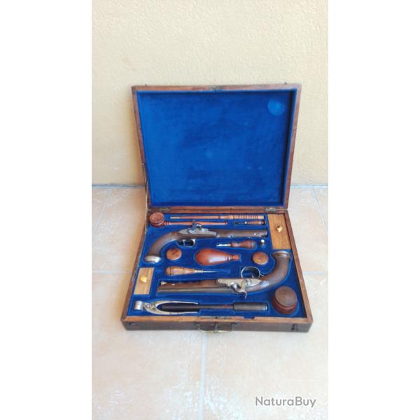 Coffret d'une paire de pistolets d'Officier 1er Empire