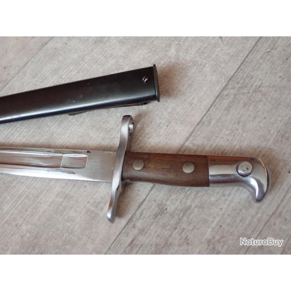 Sans matricule : Baionnette Suisse Mdle 1889 modifi� en 1900 avec un ressaut sur lame.