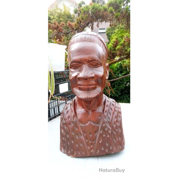 Statue buste homme Africain bois massif d�but XXeme ( Afrique de l'ouest )