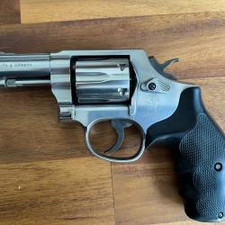 Smith & Wesson Model 64 Police . 38 Special . Canon 3 pouces .Inox .