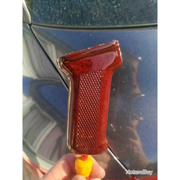 poign�e bak�lite pour ak /akm #002