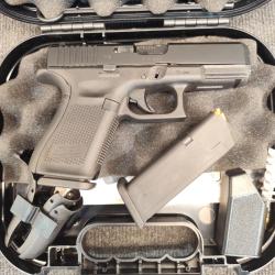 Pistolet Glock 19 cal.9x19 &eacute;tat neuf irr&eacute;prochable 2 chargeurs et mallette + occasion complet