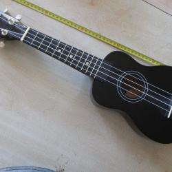 petite guitare 50 cm