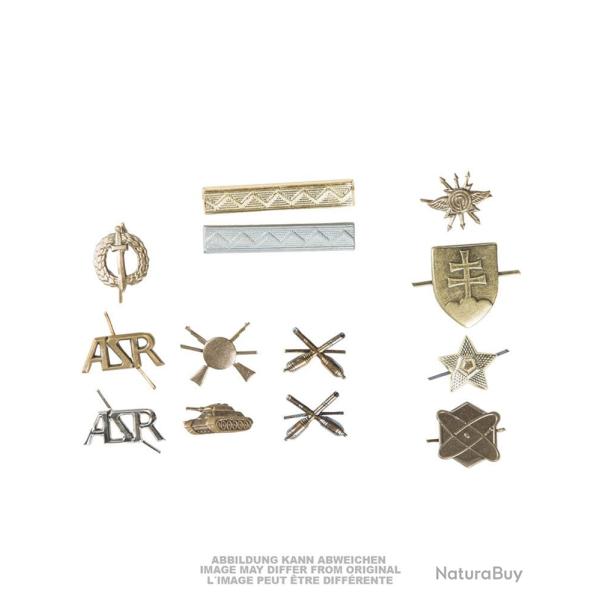 Assortiment de cent insignes de l'arm�e tch�que, lot m�lang� - Autre