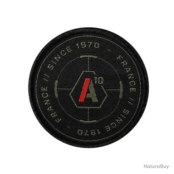 Ecusson A10 Equipment SIGNATURE Since 1970 brod� rond - Logo Vert olive/rouge
