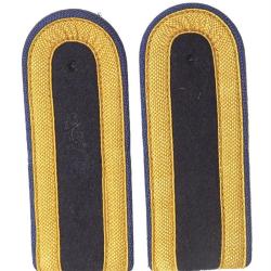 Pattes d'&eacute;paule de la marine est-allemande, grade de maat, fonds - Autre