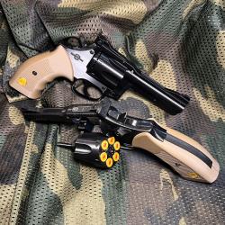 Reproduction factice Manurhin MR73 (version mobile)