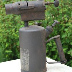 lampe pr&eacute;chauffage carter blind&eacute; troupe d'occupation en Normandie 1944 ref COU24LMP003