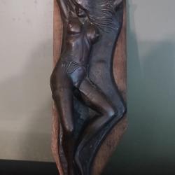 Sculpture en pl&acirc;tre &laquo; PIN UP &raquo; d'&Eacute;lie-Marie J&eacute;z&eacute;quel, dit H&eacute;ly (1937-2009)