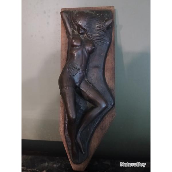 Sculpture en pl�tre � PIN UP � d'�lie-Marie J�z�quel, dit H�ly (1937-2009)