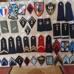 lot A  de 39 galons tissu