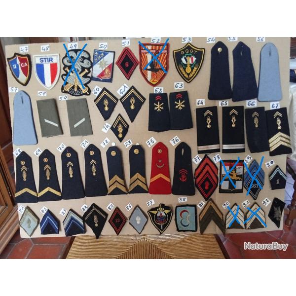 lot A  de 39 galons tissu