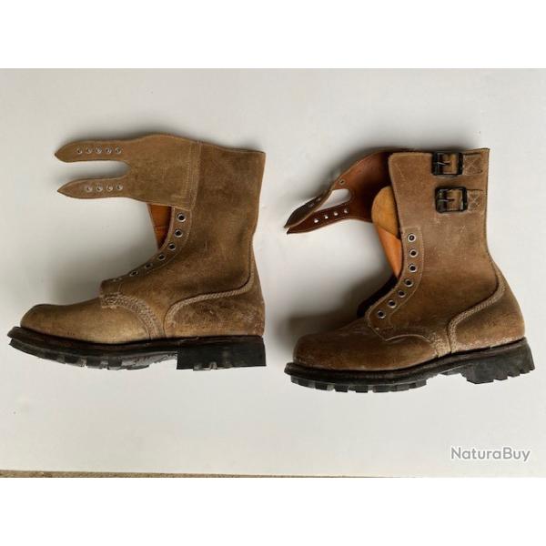 Vends paire de rangers arm�e fran�aise Alg�rie/Indochine pointure 39 - Etat neuf