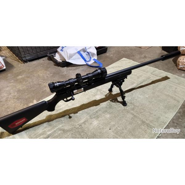 Carabine 22LR Savage mark II synth�tique  avec mod�rateur et lunette nikko Stirling 4x32 mountmaster