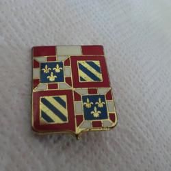 insigne &eacute;mail  64&deg; division militaire territoriale  /  noisel marne la vall&eacute;e