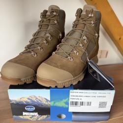 Chaussures de combat zone temp&eacute;r&eacute;e  t. 45 gore tex Meindl
