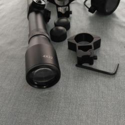 lunette de vis&eacute;e RIFLE SCOPE 4x32  aluminium tactique en croix  rail standard 11mm  L27.5cm