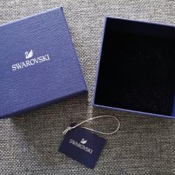 Boite bleue pour bijoux Swarovski avec &eacute;tiquette
