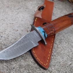 Poignard Puukko Couteau Lame Acier Damas 256 Couches Manche Bois/Damas Fabic Artisanale Etui Cuir01
