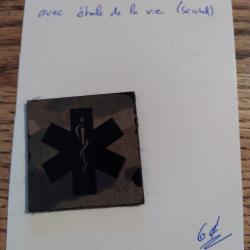 &Eacute;cusson tactique m&eacute;dicale avec &eacute;toile de la vie scratch