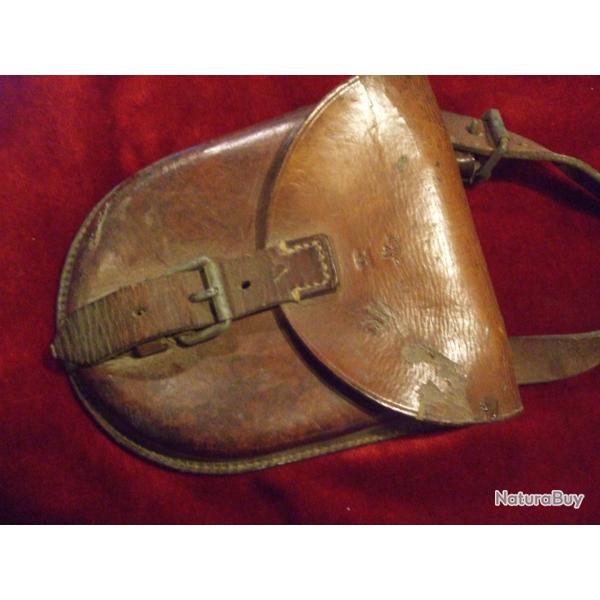Poche � fers Allemande 2e GM ( bien marqu�e ). ( collection ) .