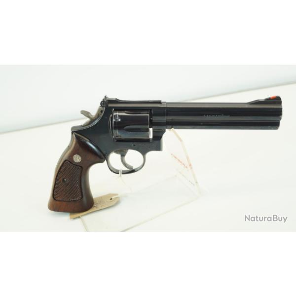 Smith &amp; Wesson Mod&egrave;le586 .357 Magnum dans son carton d'origine