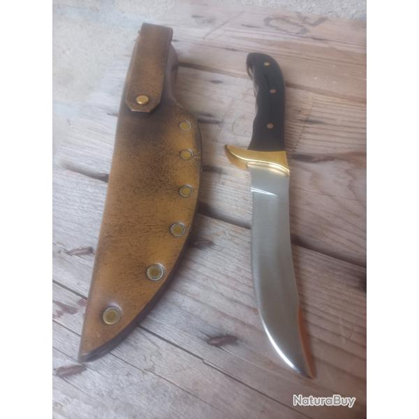 Buck "Akonua" usa �tui cuir �tat proche du neuf ancienne fabrication !!