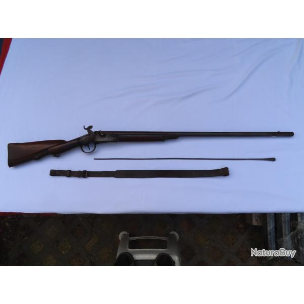 Fusil de chasse � percussion transform�, XIXe, canon poin�onn� couronne M B, 125 cm