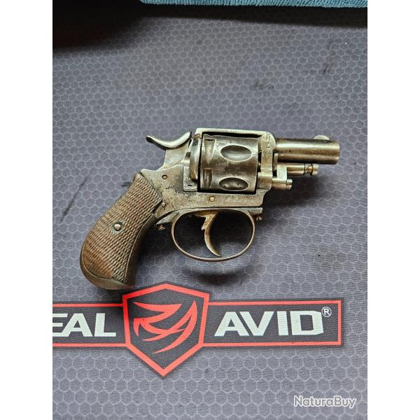 Revolver style velo dog