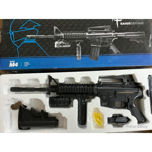 Fusil Airsoft type m4 sango d�fense