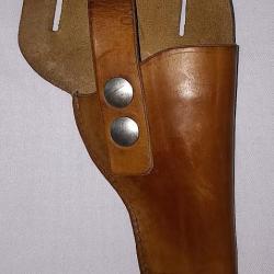 Etui r&eacute;volver en cuir marron pour petit calibre