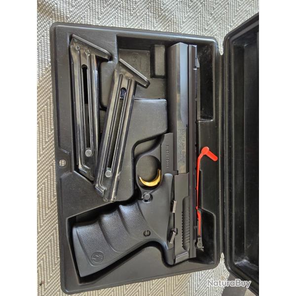 Browning buck mark