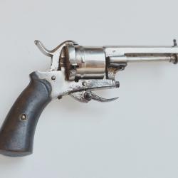 Revolver 7mm &agrave; broche Belgique 1870