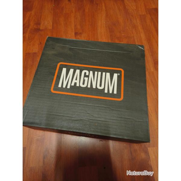 Magnum Strike Force RC 8.0
