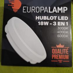 LAMPE HUBLOT 18W 3 en 1.   220volt dimension 220 diam&egrave;tre et &eacute;paisseur 65 mm .  NEUF