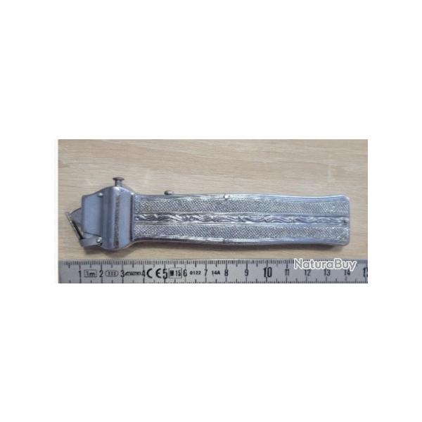 Couteau bonsa gravit�