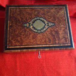 Coffret marqueterie Napol&eacute;on 3