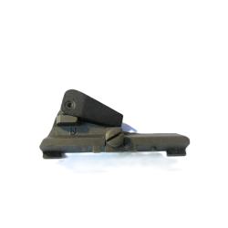 El&eacute;ment de vis&eacute;e auxiliaire  avant du fusil FRF1 ref 45                      box 282