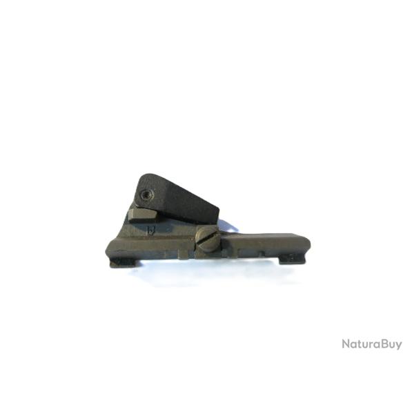 El�ment de vis�e auxiliaire  avant du fusil FRF1 ref 45                      box 282