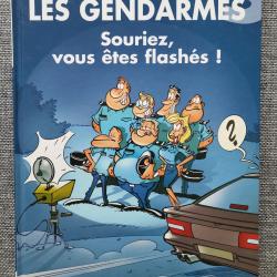 BD d&eacute;dicac&eacute;e Les Gendarmes no 5 Souriez, vous &ecirc;tes flash&eacute;s!