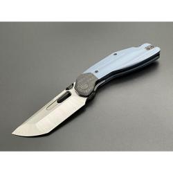 Couteau Ketuo Yakuza V2 Lame Acier 14C28N Manche G10 Carbone Bleu Linerlock KETM061
