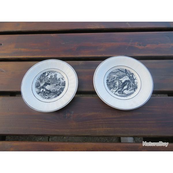 DUO d'assiettes en fa�ence d�cors chasse, sign� Digoin-Sarreguemines - FRANCE  (Fin XIX�)