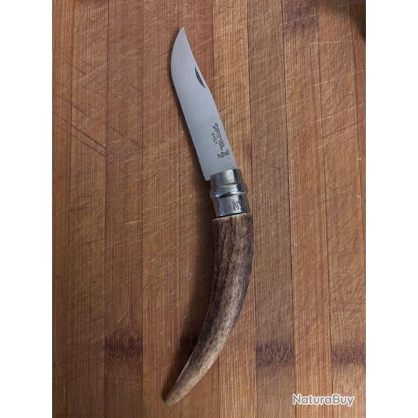 Opinel bois de cerf num�ro 8/1
