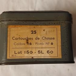 Belle bo&icirc;te metalique et cartouches anciennes de 25 cartouches cal16 douilles cartons