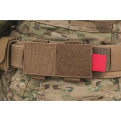 Porte-garrot en polyester attaches MOLLE et passant - Coyote