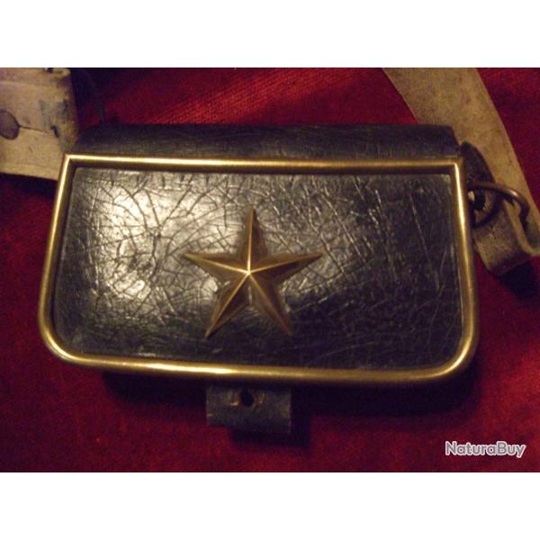 Giberne de Cadet du Train des Equipages  . ( collection ) .