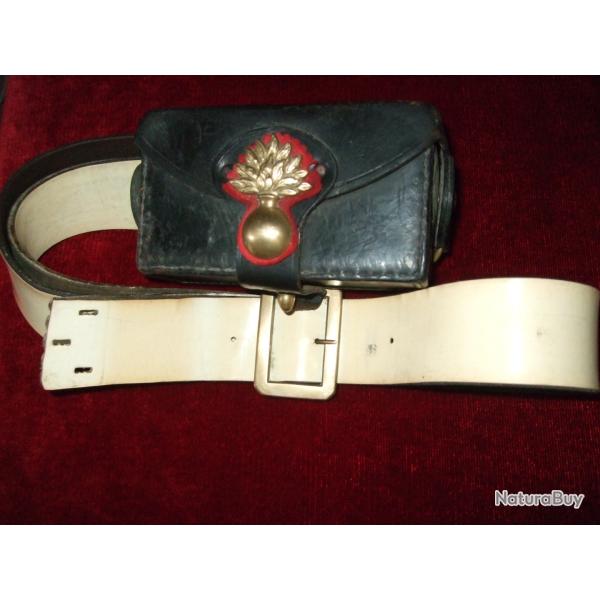 Giberne de Carabinier Italien (  cavalerie )  ( collection ) .