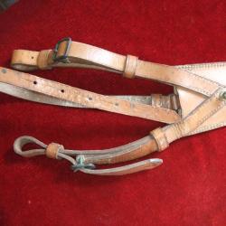Gousset de ceinturon  pour sabre Anglais ( fauve ) . ( collection ) .
