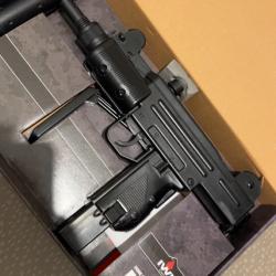 Mini uzi iwi